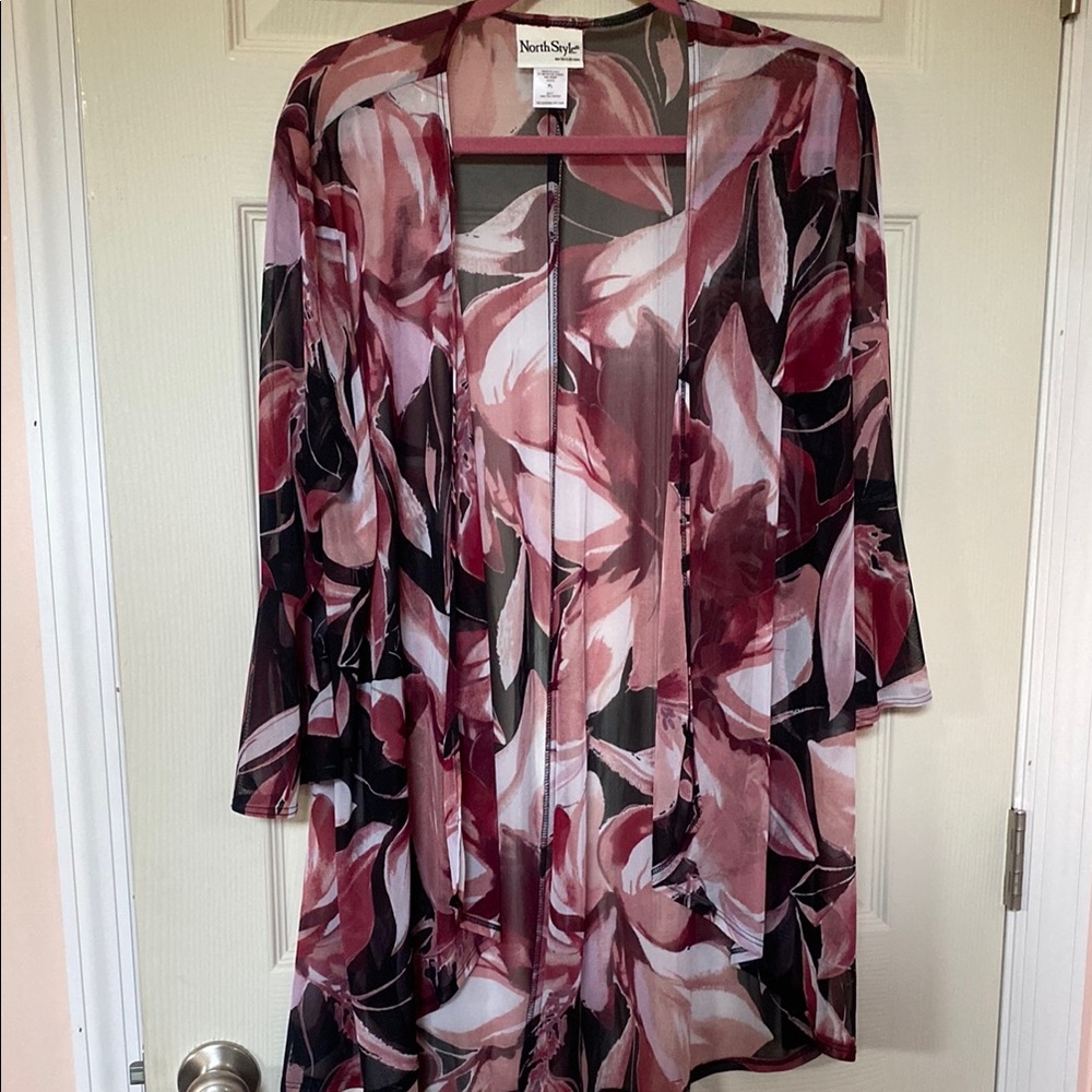 NorthStyle Sheer Floral Kimono in Pink and Black
